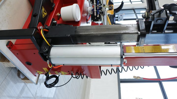 COSENG C233GB+NAAR — Auxiliary-arm cylinder